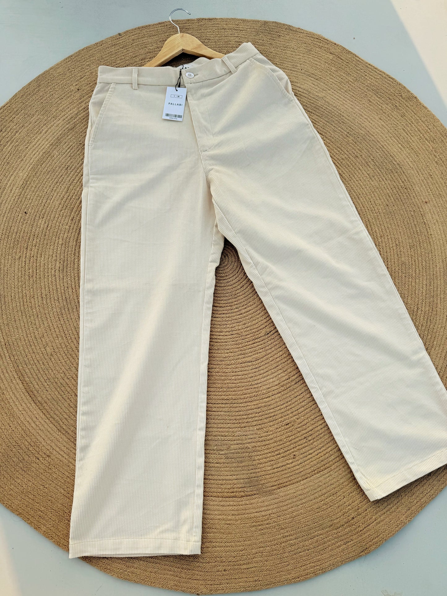 Corduroy Baggy Pant - Off-white