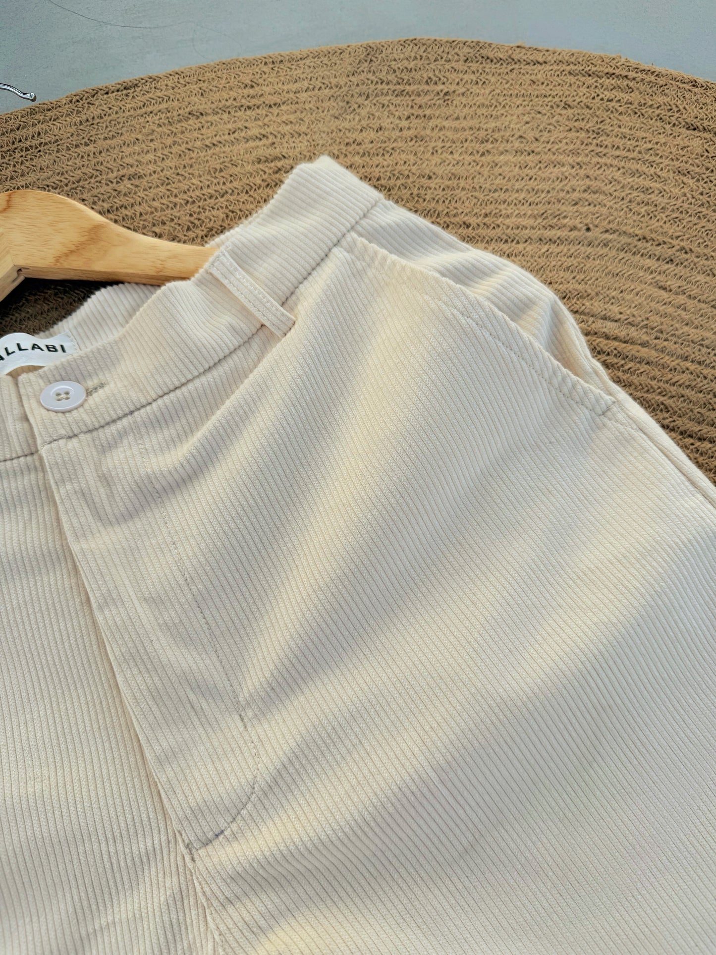 Corduroy Baggy Pant - Off-white